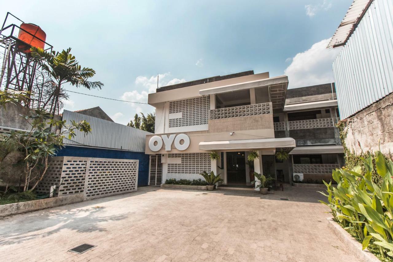 Oyo 1001 Pulo Art Space Near Ciranjang Ent Hospital Jakarta Kültér fotó